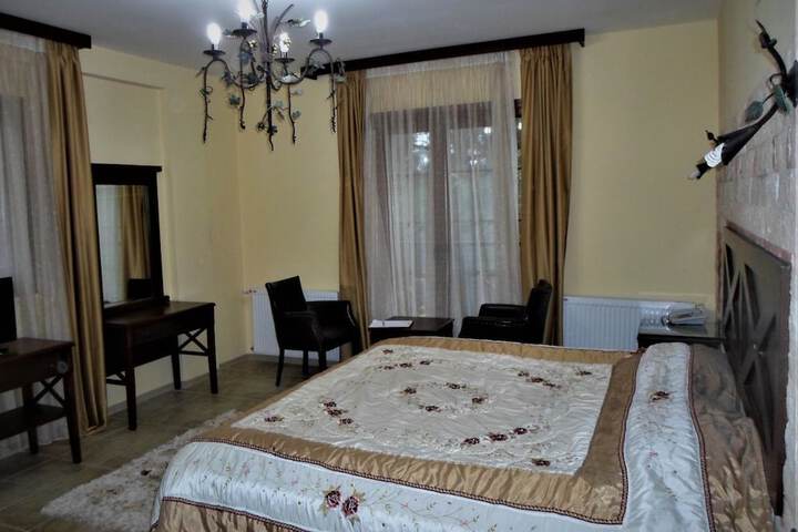 Room 9 of 51