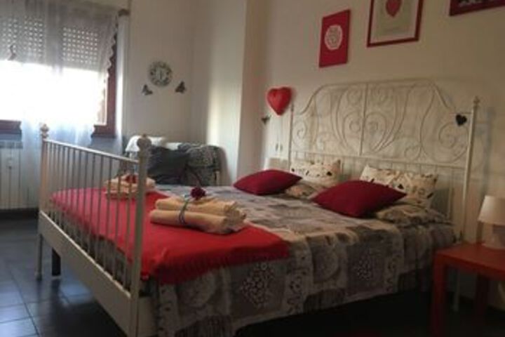 Room 7 of 16