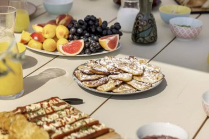 Breakfast/Coffee Service 20 of 37