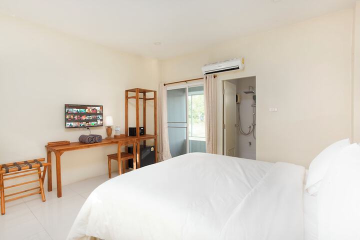 Room 10 of 22