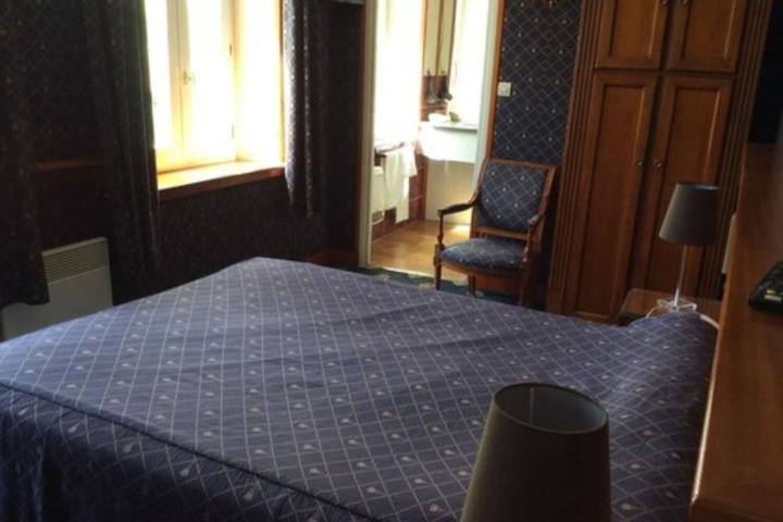 Room 14 of 38