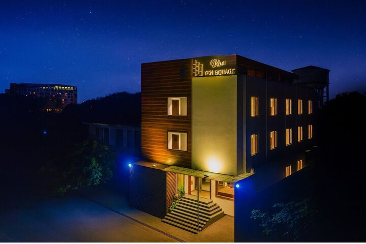 Photo of HOTEL TEN SQUARE - 5 Minutes from The Taj Mahal