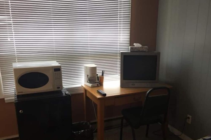 Room 5 of 7