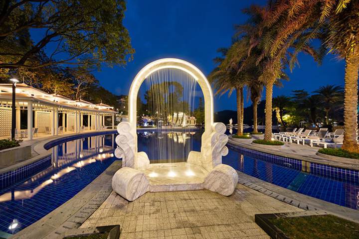Hotel 83 of 95