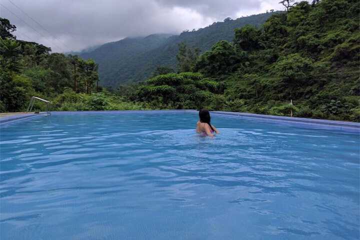Pool 24 of 38