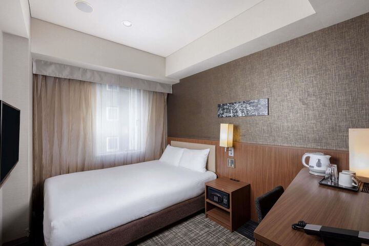 Room 30 of 60
