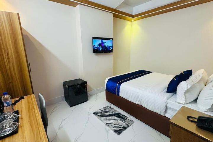 Room 4 of 21