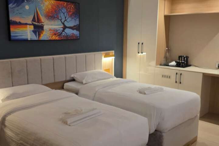 Room 48 of 87