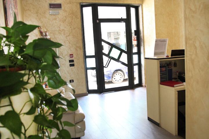 Hotel 2 of 65