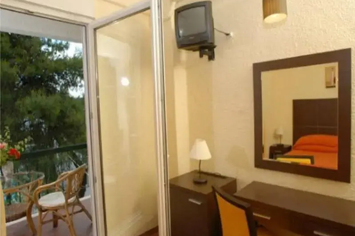 guest_rooms
