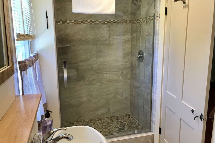 Room 18 of 39