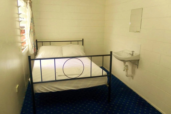 Room 2 of 11