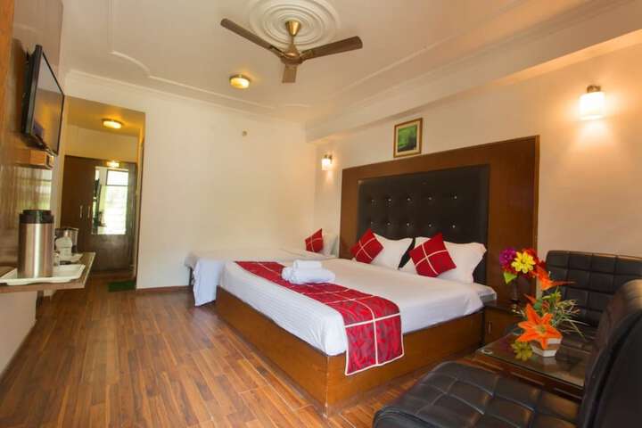 Room 7 of 15