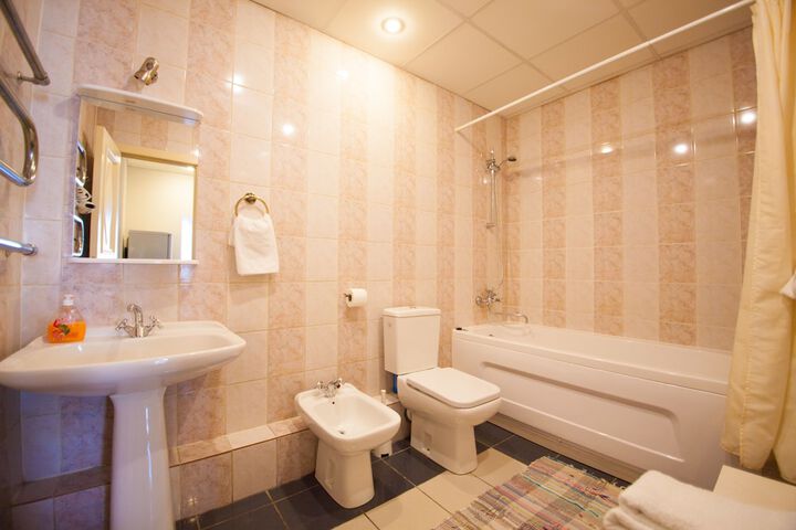 Room 15 of 113