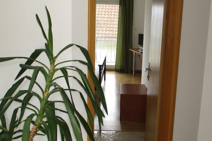 Ballroom/Hall 56 of 79