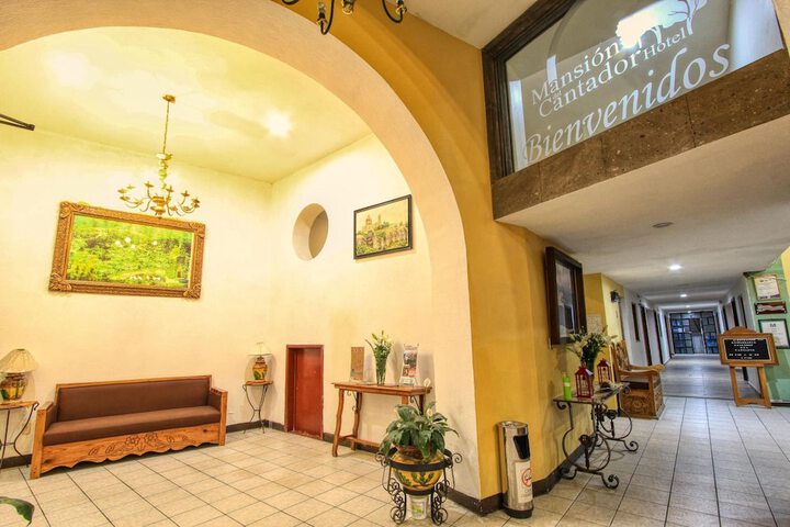 Hotel Interior 4 of 57