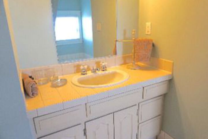 Room 10 of 35