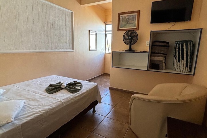 Room 5 of 24