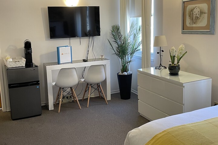 Room 16 of 73