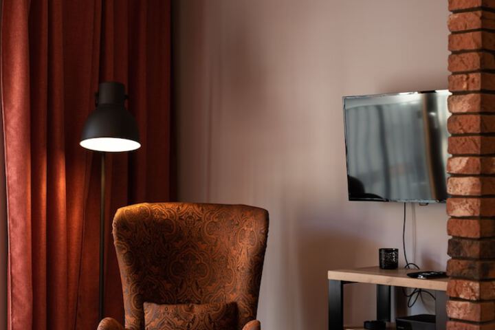 Room 2 of 157
