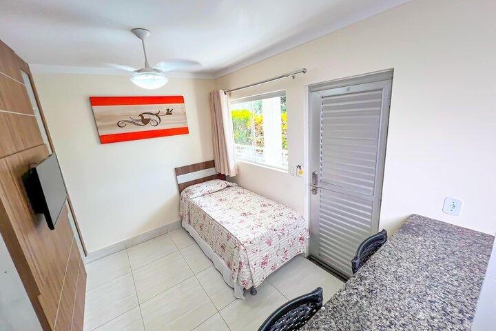 Room 11 of 31