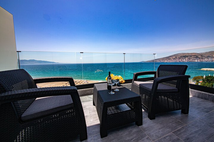 Terrace/Patio 21 of 47