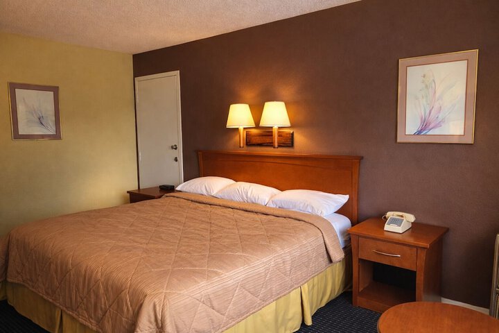 Room 15 of 50