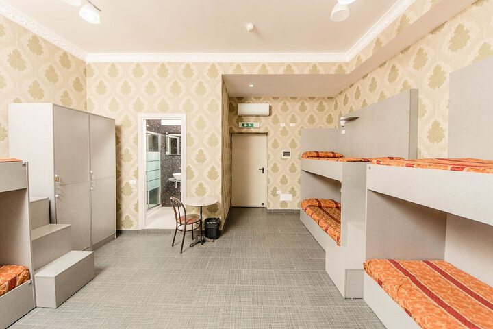 Room 20 of 35