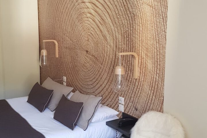 Room 18 of 63