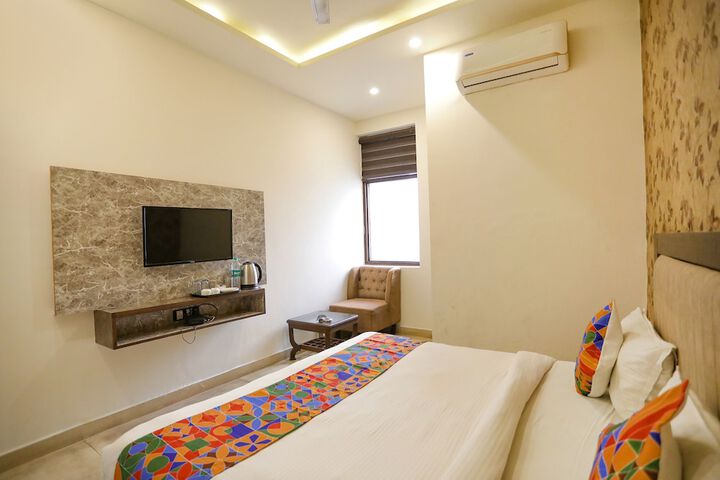 Room 19 of 32