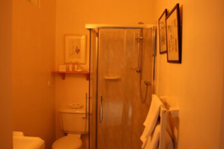 Room 123 of 154