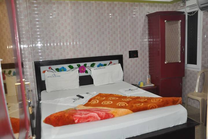 Hotel Blue Star