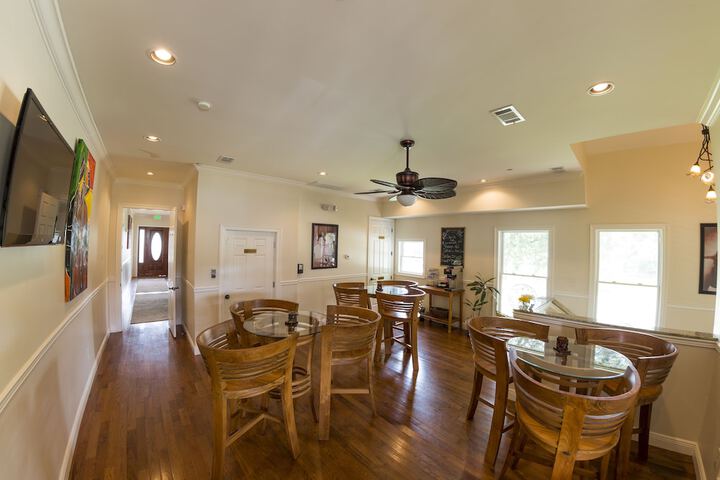 Breakfast/Coffee Service 24 of 34