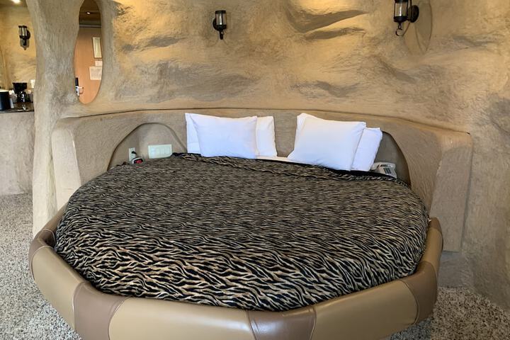 1 King Bed (15 of 39)