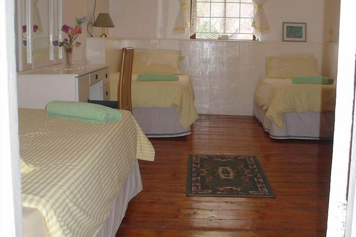 Room 8 of 30