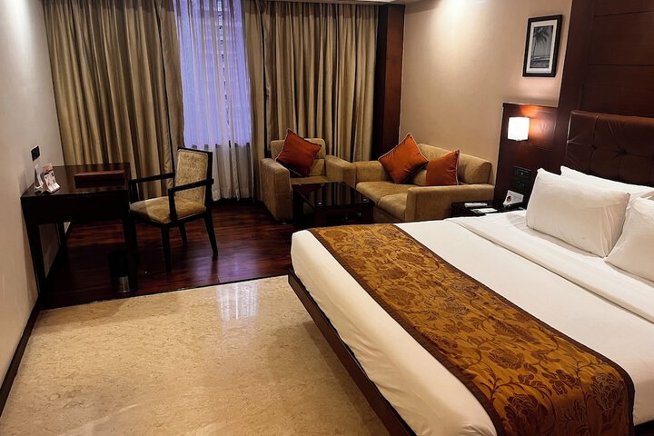 Room 5 of 23