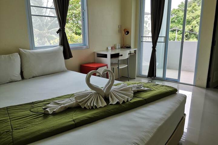 Room 25 of 80