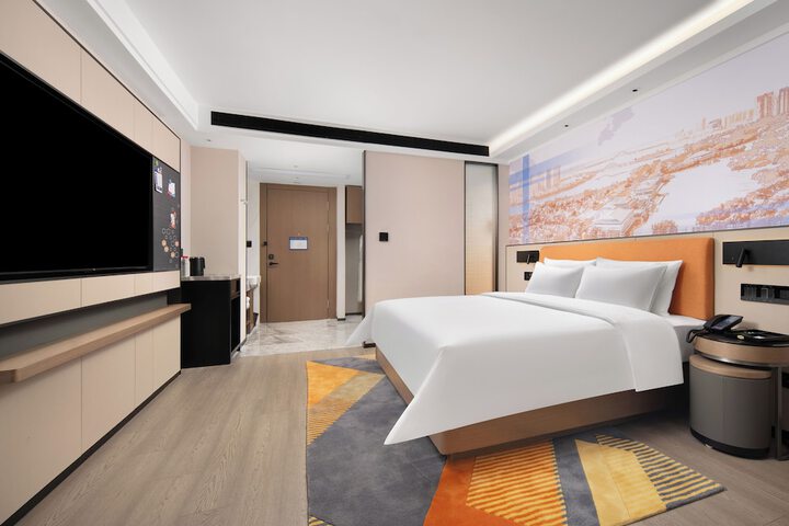 Room 3 of 11