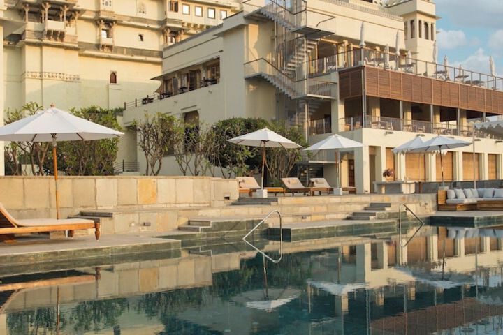Pool 56 of 194