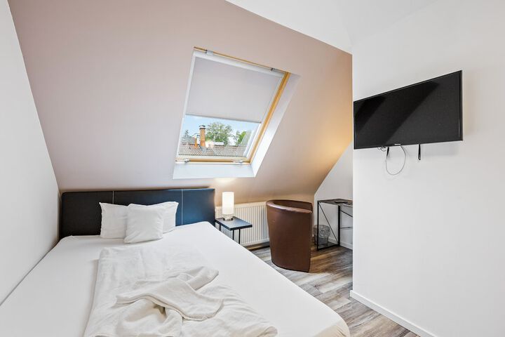 Room 14 of 45