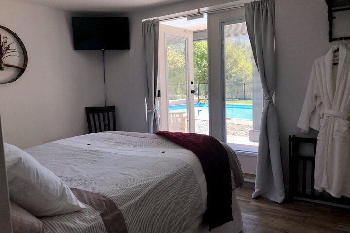 Room 5 of 7