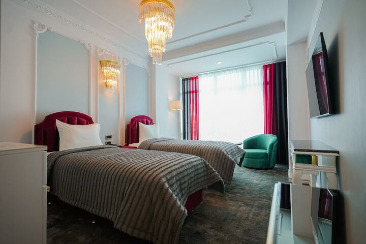Room 26 of 64
