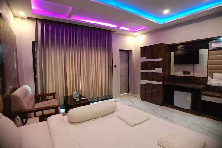 Room 12 of 56