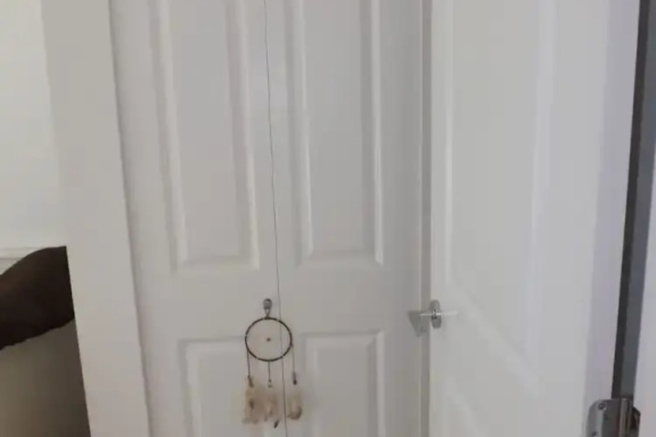 Room 6 of 17