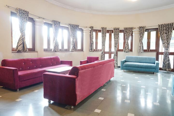 Hotel Interior 11 of 41