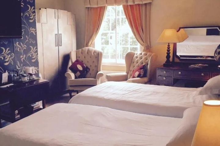 Room 3 of 15
