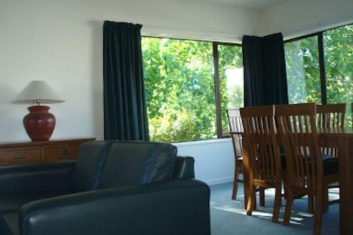 Room 9 of 29