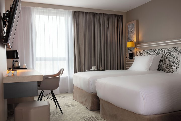 Room 14 of 26