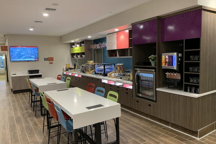 Breakfast area