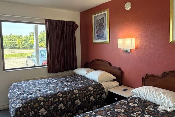 Room 2 of 19